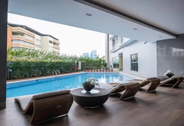 Trendytropic 2441 Manila